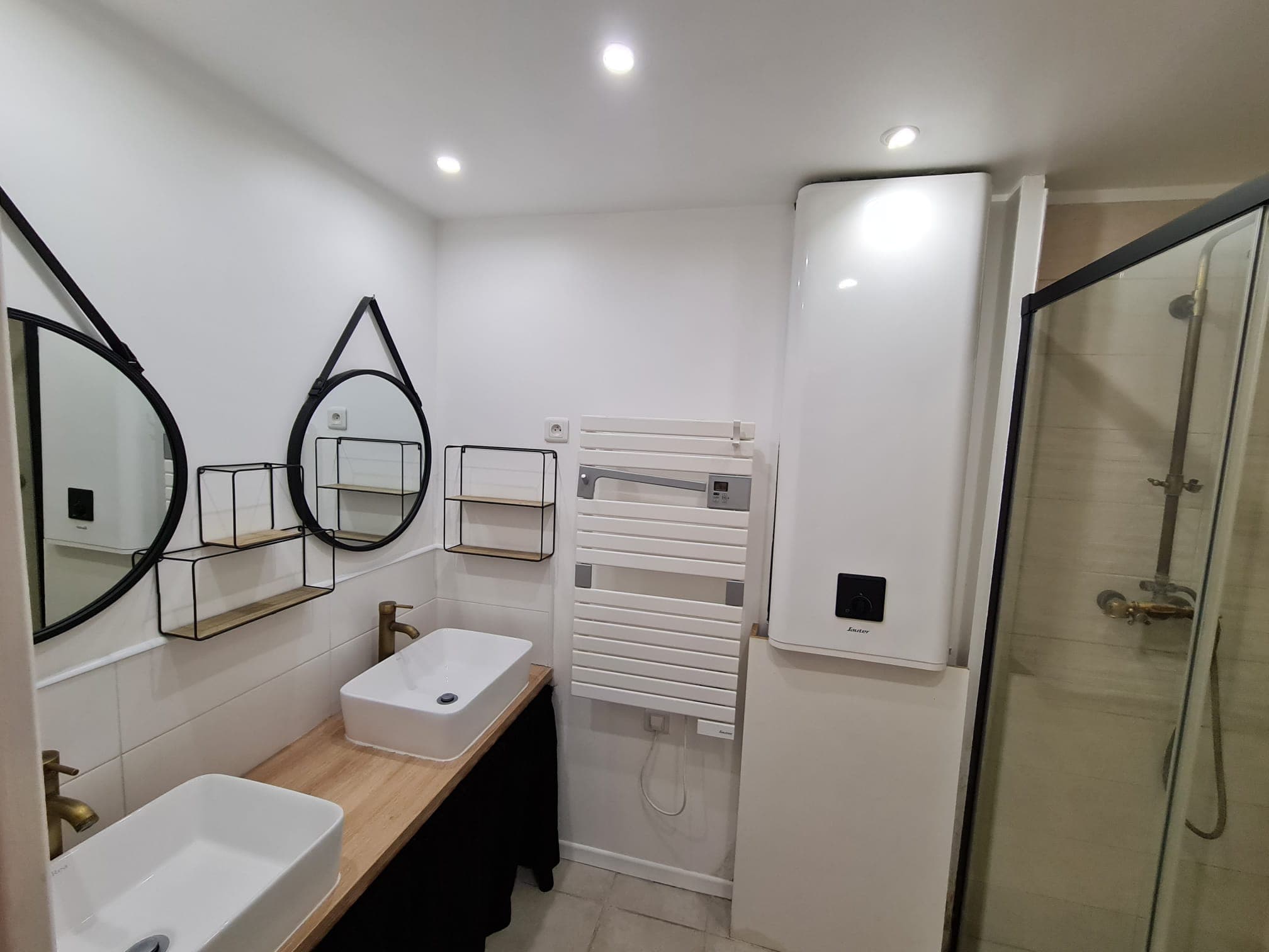 Obras de acabamento: isolamento, gesso cartonado, eletricidade, canalização